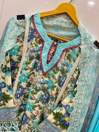 Farshi Pakistani suits 2590