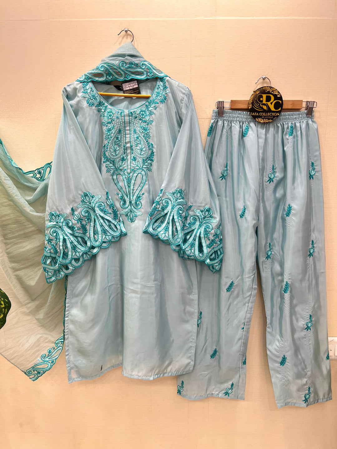 Pakistani Formals suits 3000