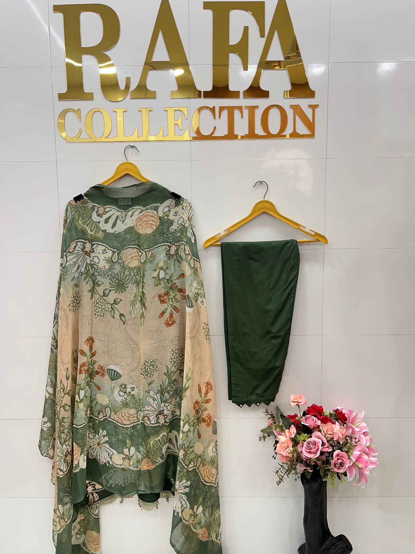 Ready-to-Wear Suits 2575