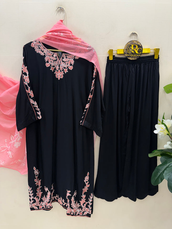 Pakistani Formal Suits