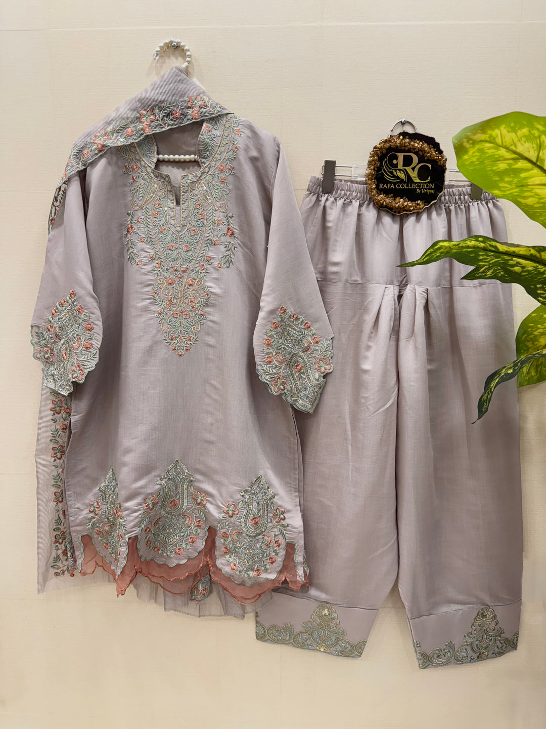 Pakistani Farshi Salwar 40011