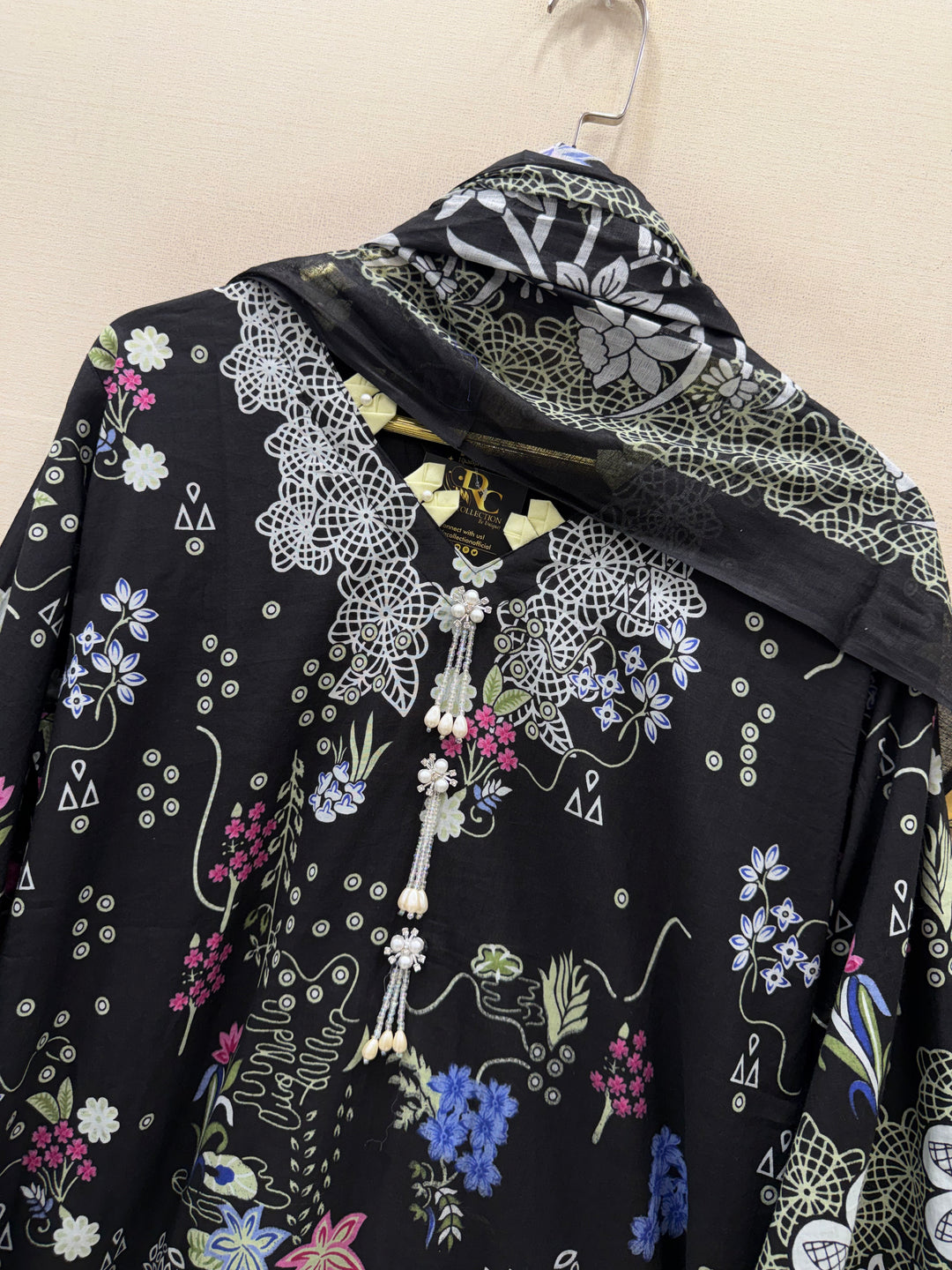 Cotton printed suits