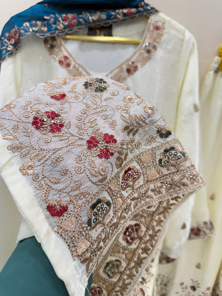 Pakistani chinnon suits 2969