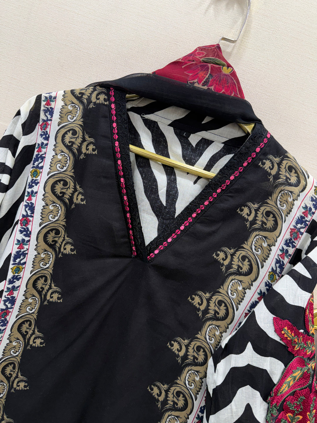 Cotton embroidered suits