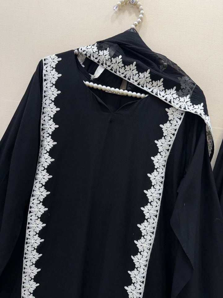 Pakistani Formal Suits