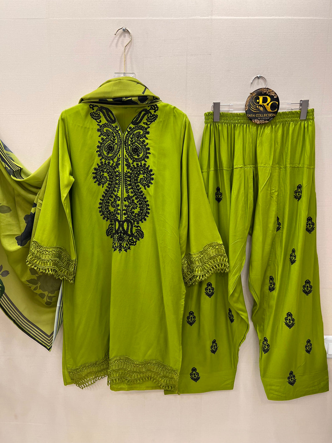 Celebrity Farshi suits 7007