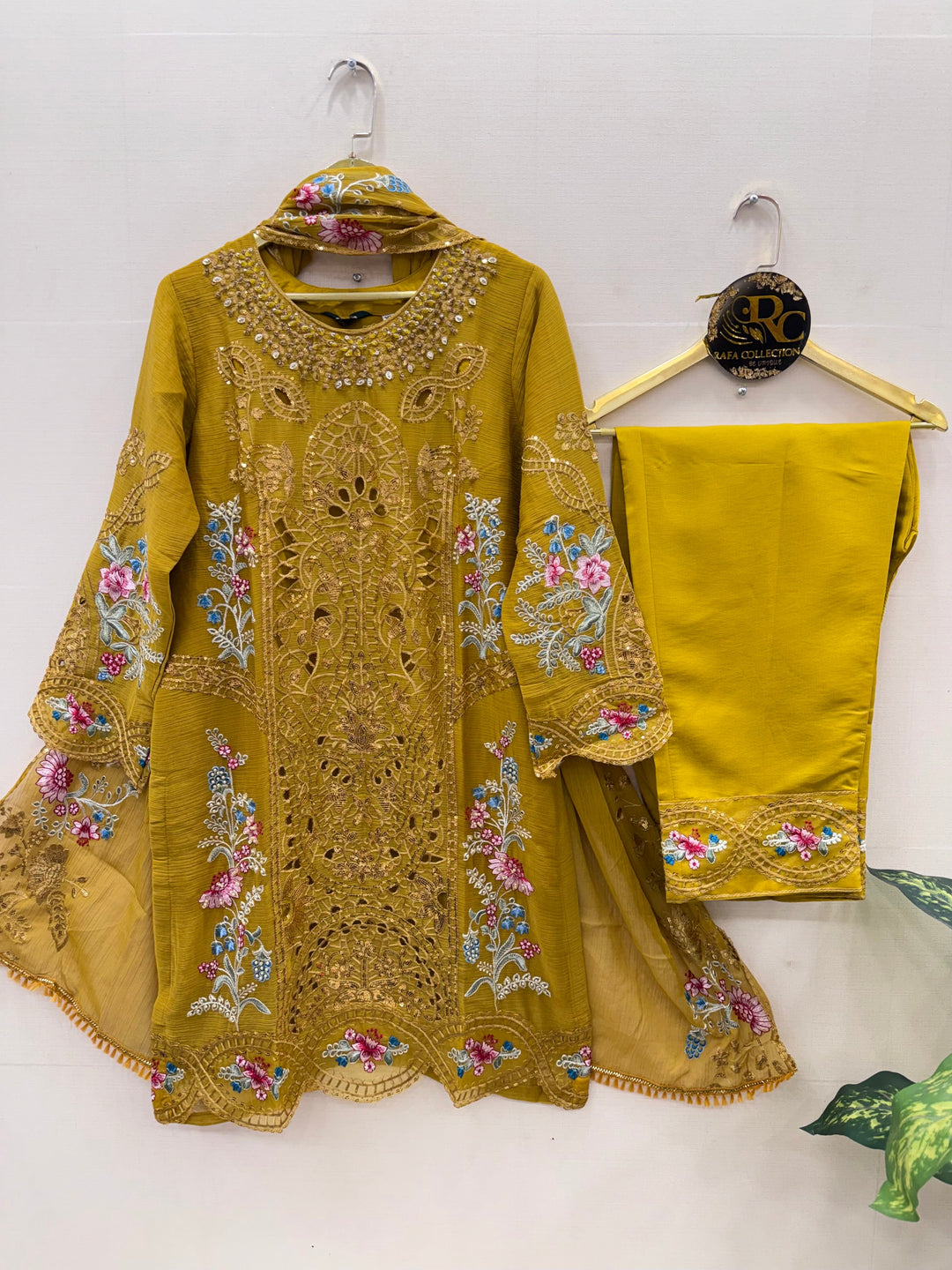 Pakistani Chiffon Sale Suits