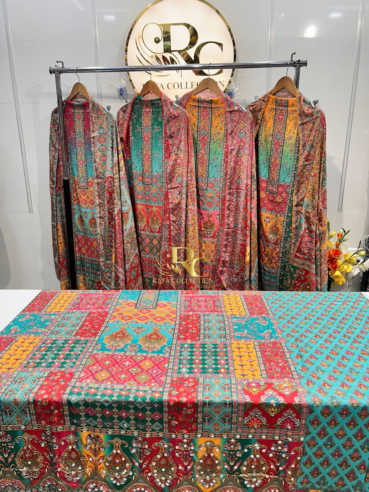 Multi colour Unstich Suit 5007