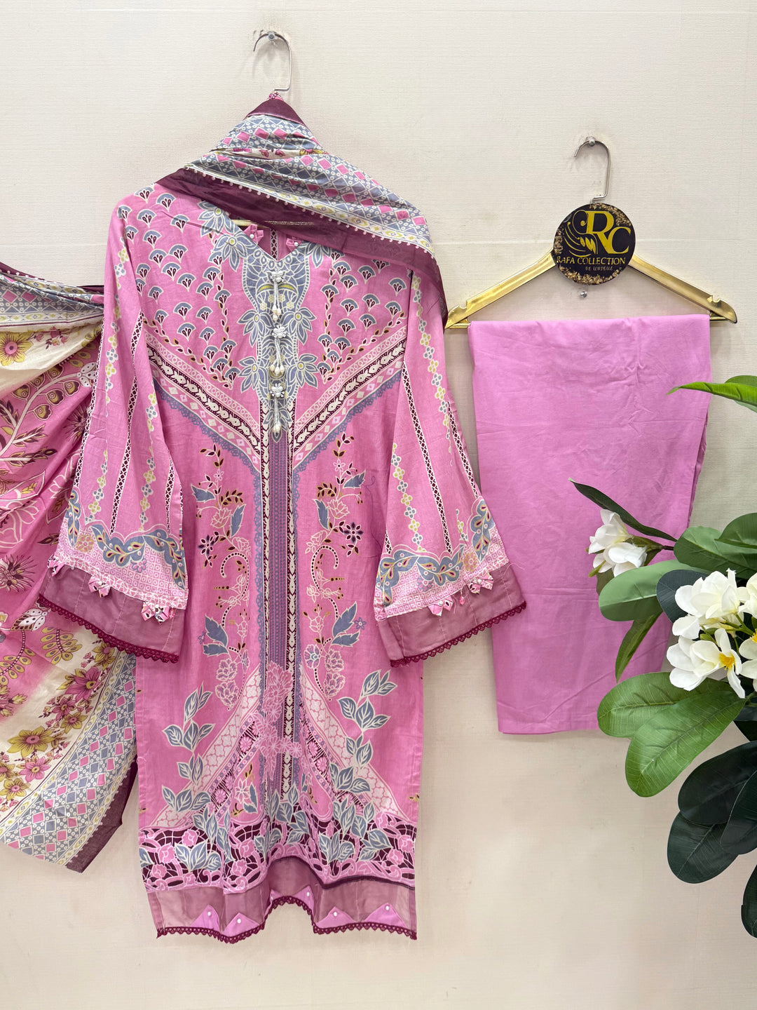 Cotton printed suits