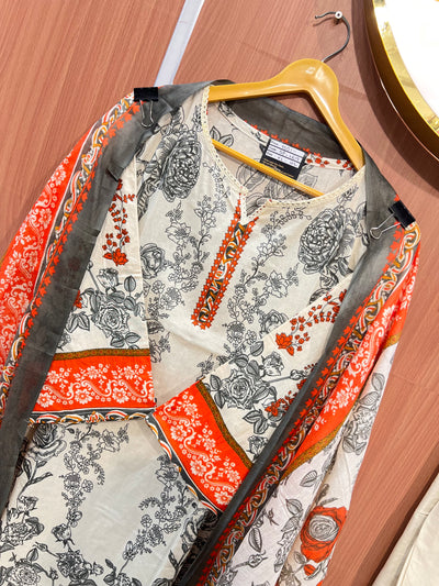 Pakistani formals 2619