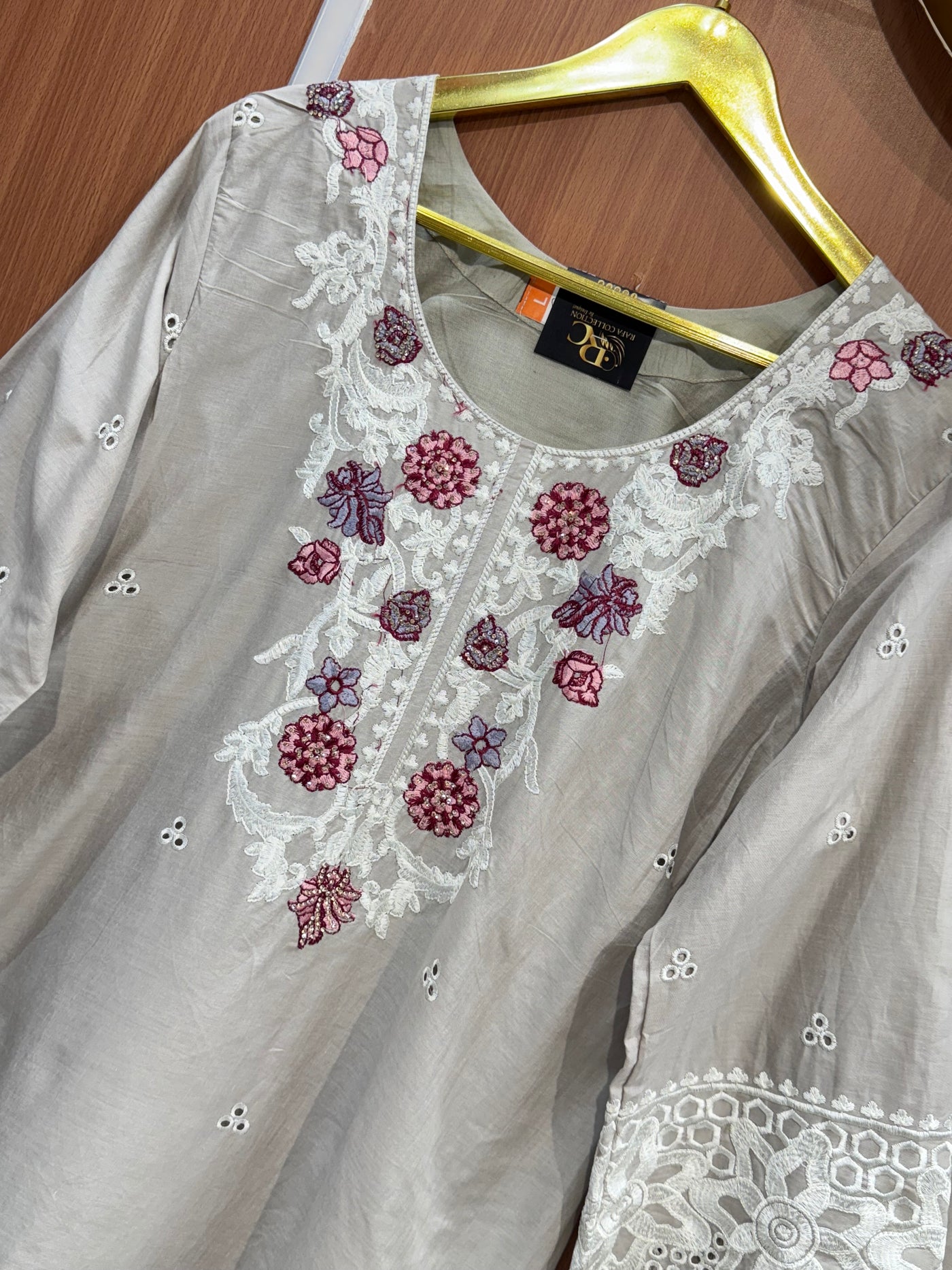 Pakistani Embroidered co-ord set 2729