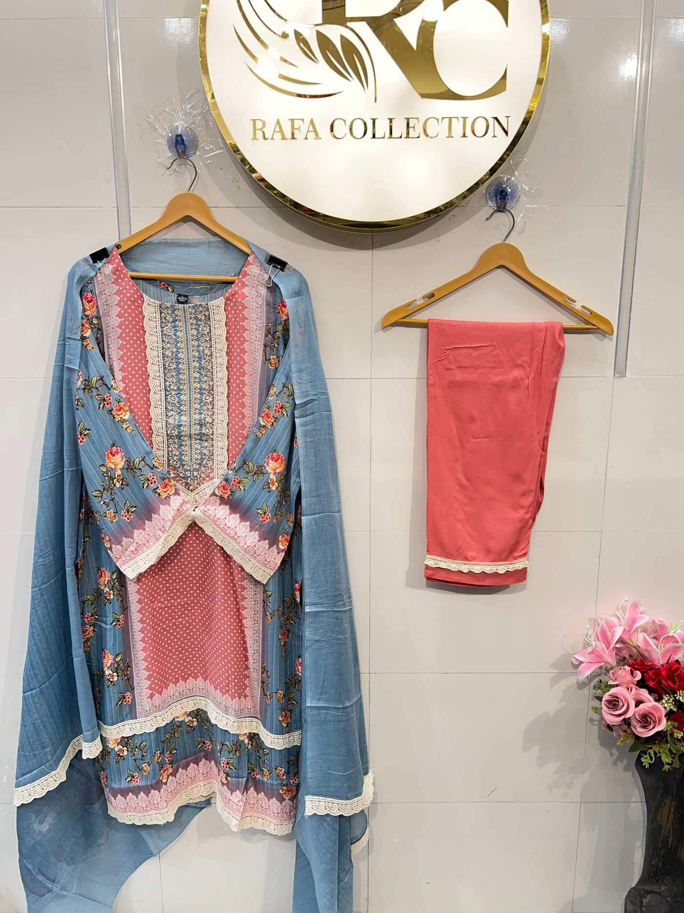 Lawn suits  2151