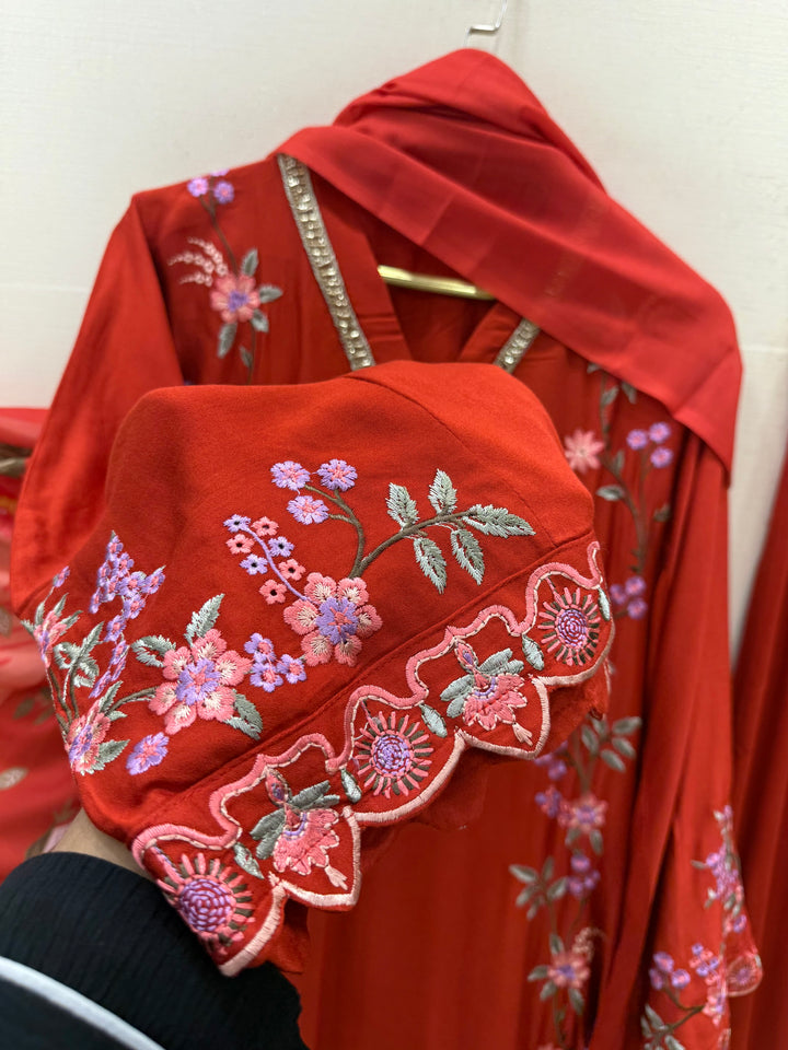 Pakistani long kaftans