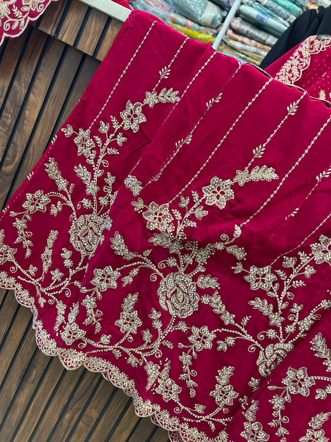 Zari work suits 2813