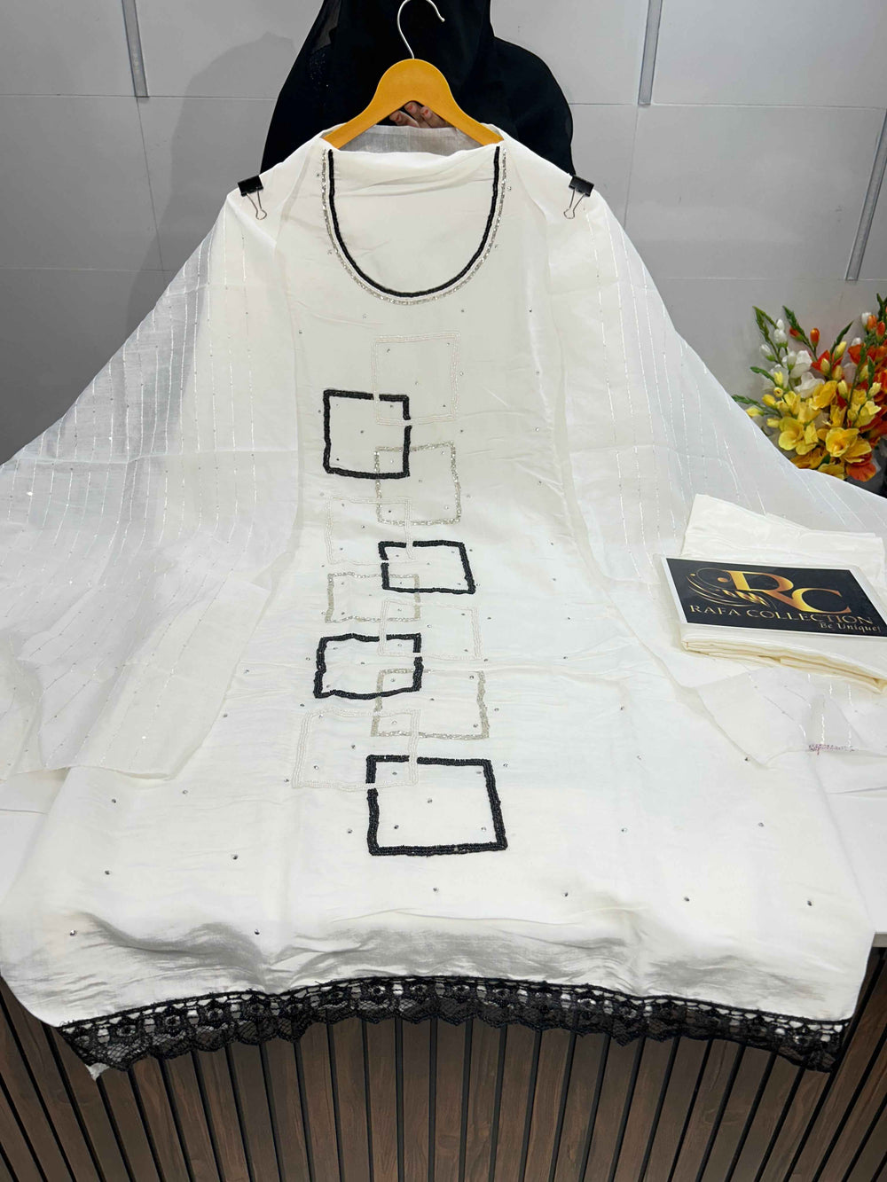 Cotton Handwork Suit 1409