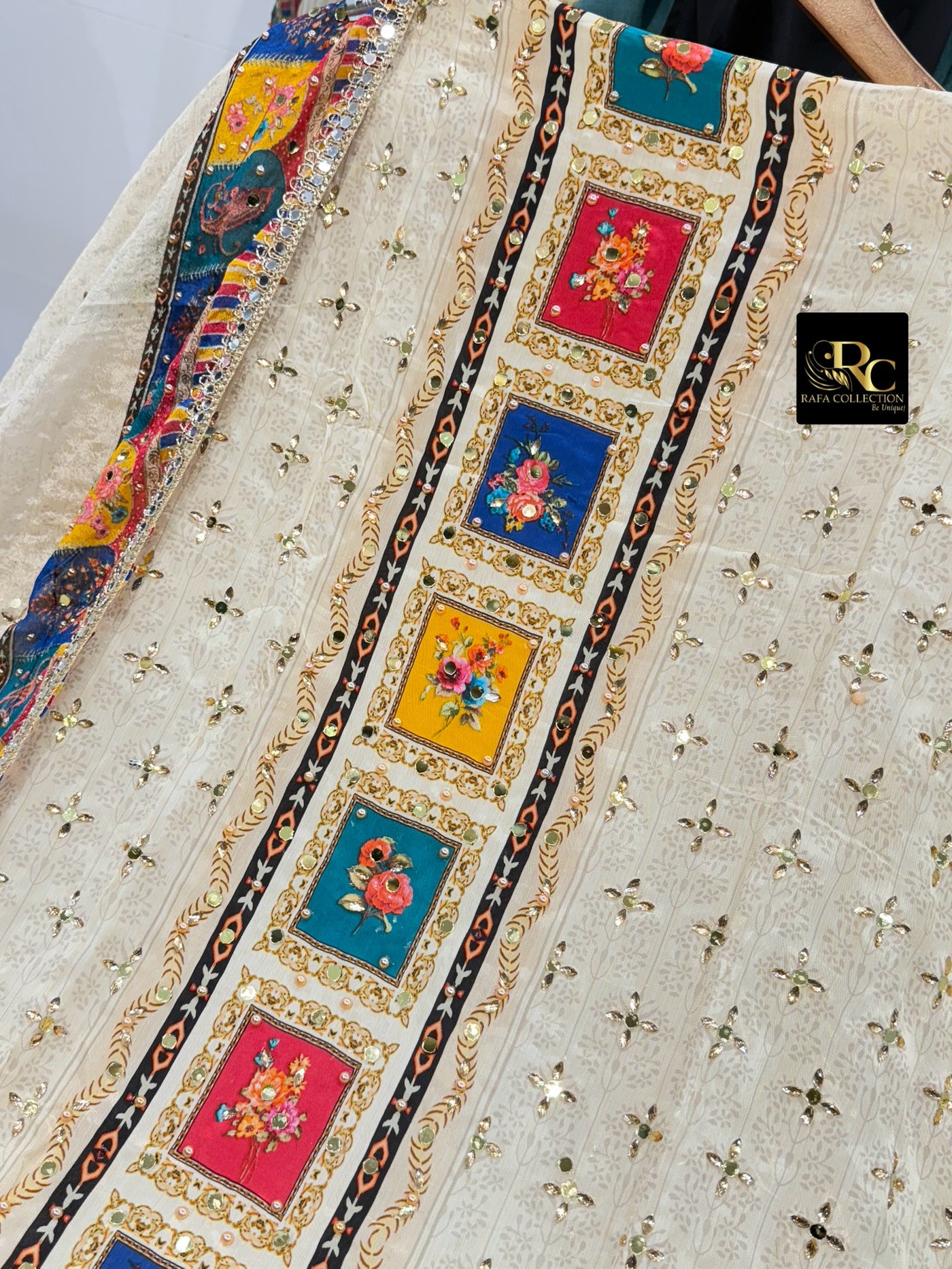 Multi Handwork Suit 1751