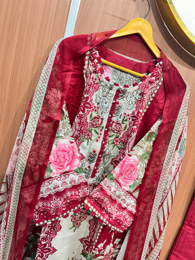2539 Luxury Pearl Embellished Pakistani Suits