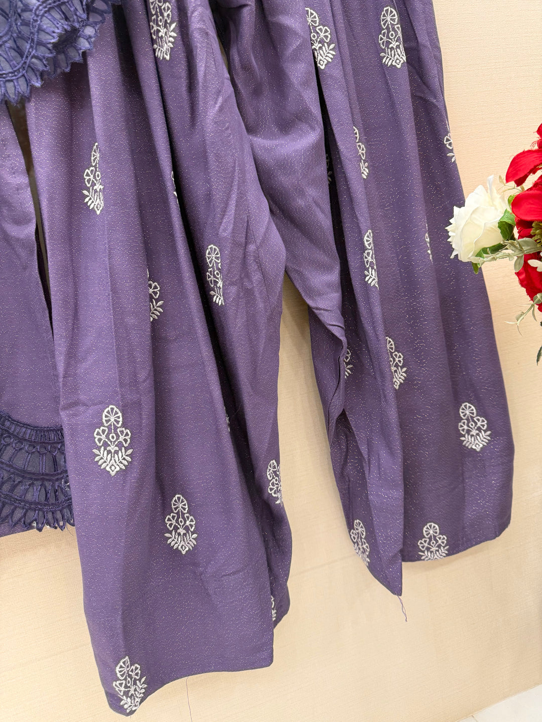 Pashmina Farshi sets