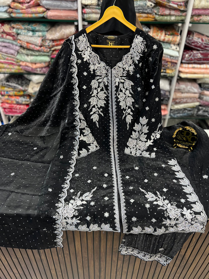 Pakistani formals suits 3126