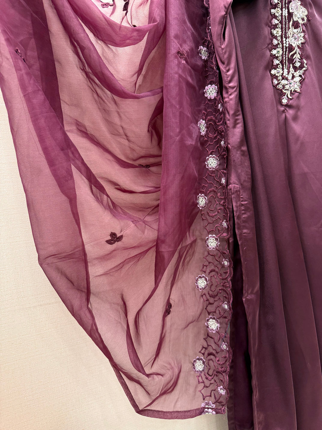 Pakistani handwork 2335