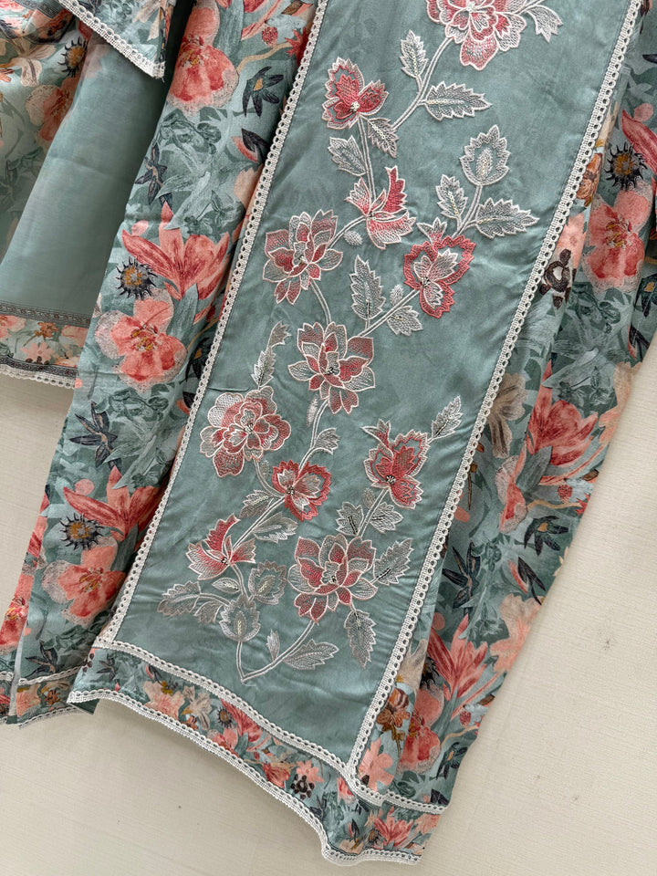 The Hermitage lawn suits