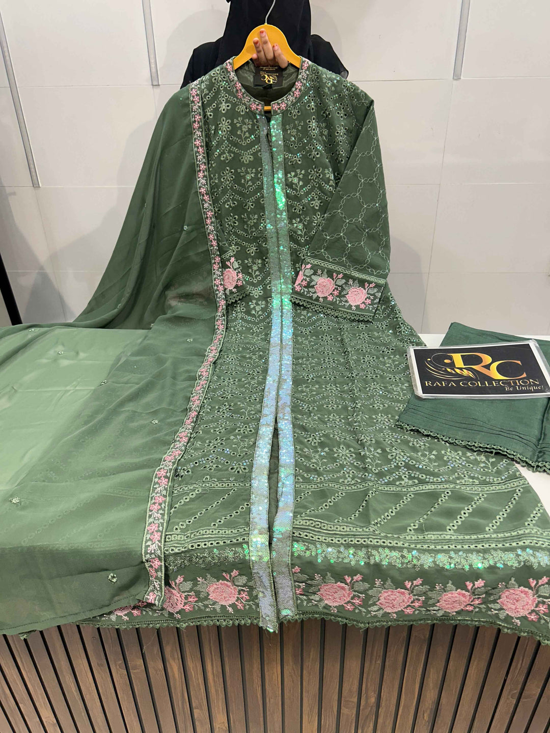 Premium Pakistani Formals 1621