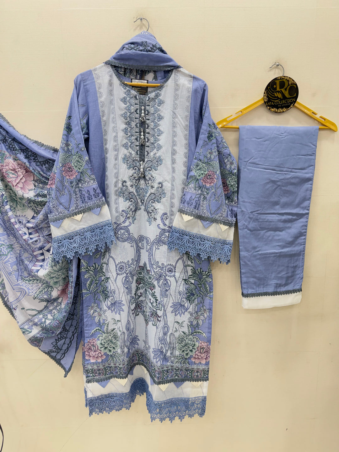 Pakistani Formals suits