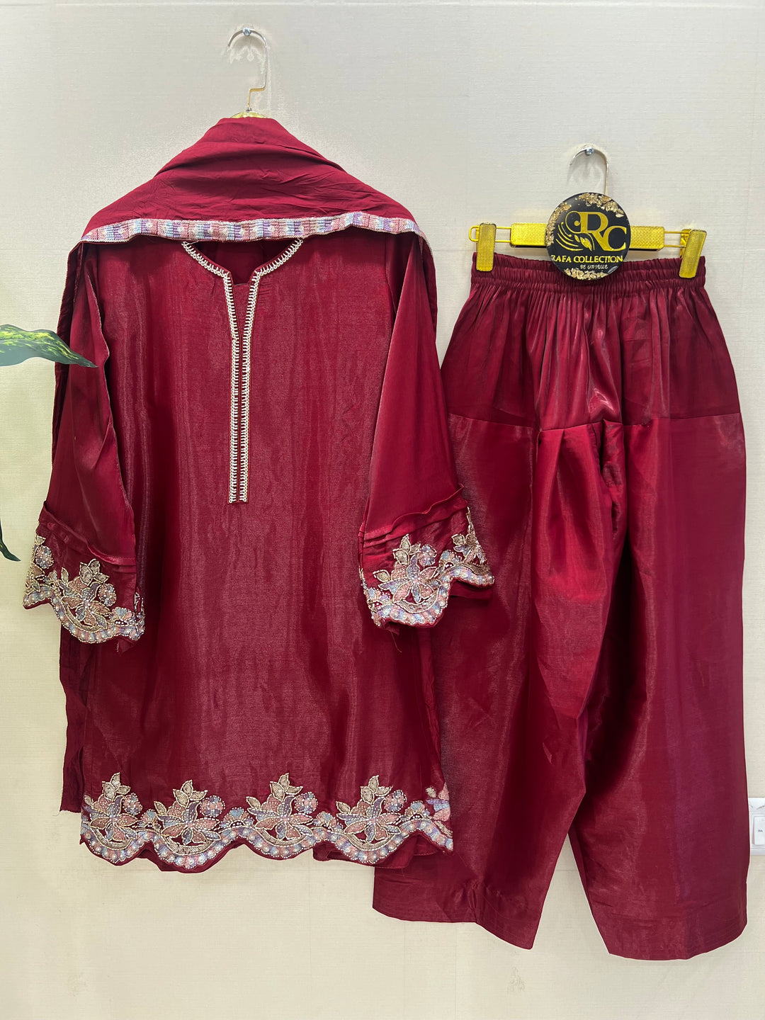 Pakistani Farshi suits
