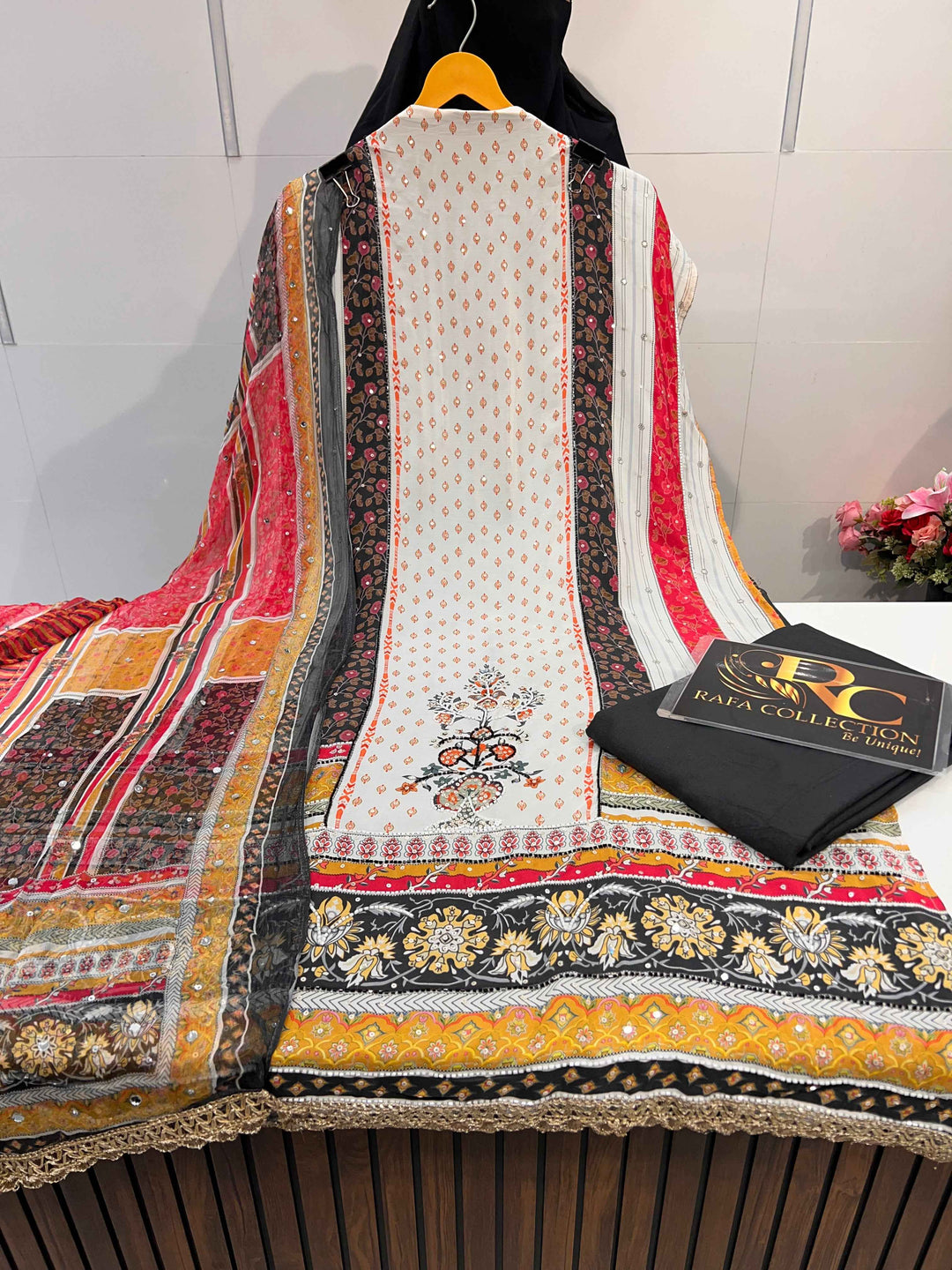 Ethnic Handwork Suits 2119