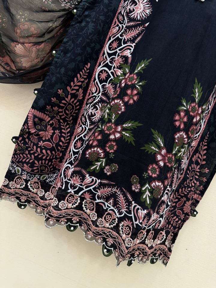 Pakistani patch work suit 3005