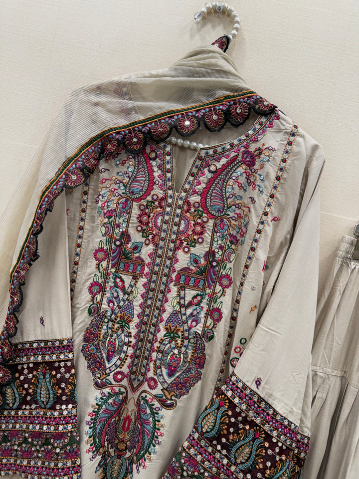 Pakistani Farshi Salwar Suits 6105