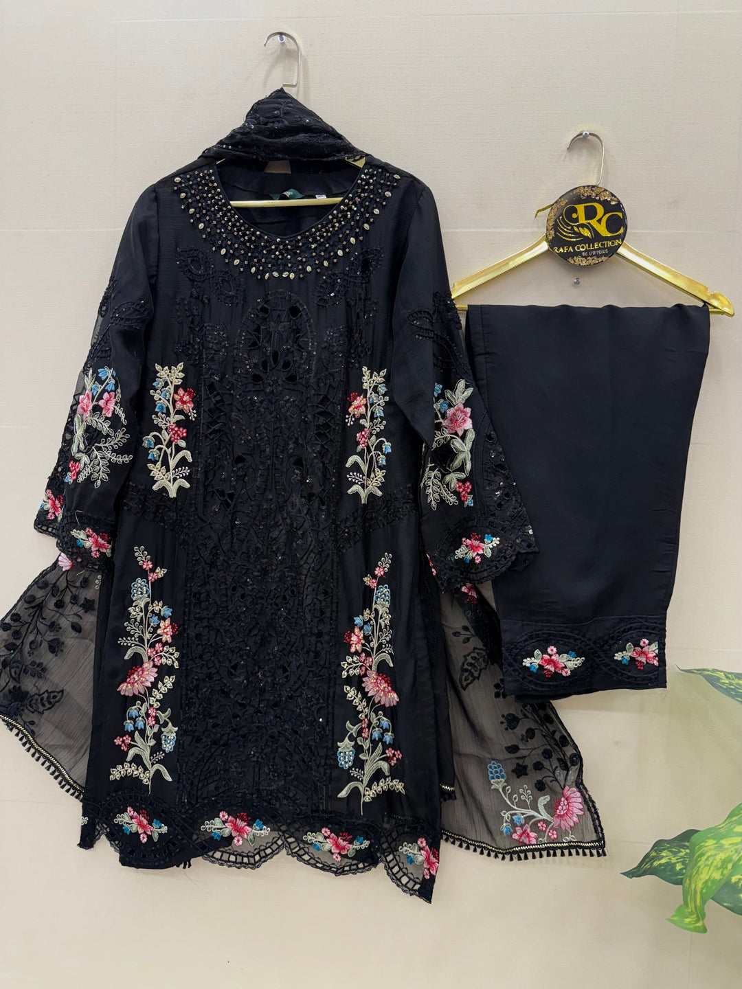 Pakistani Chiffon Sale Suits