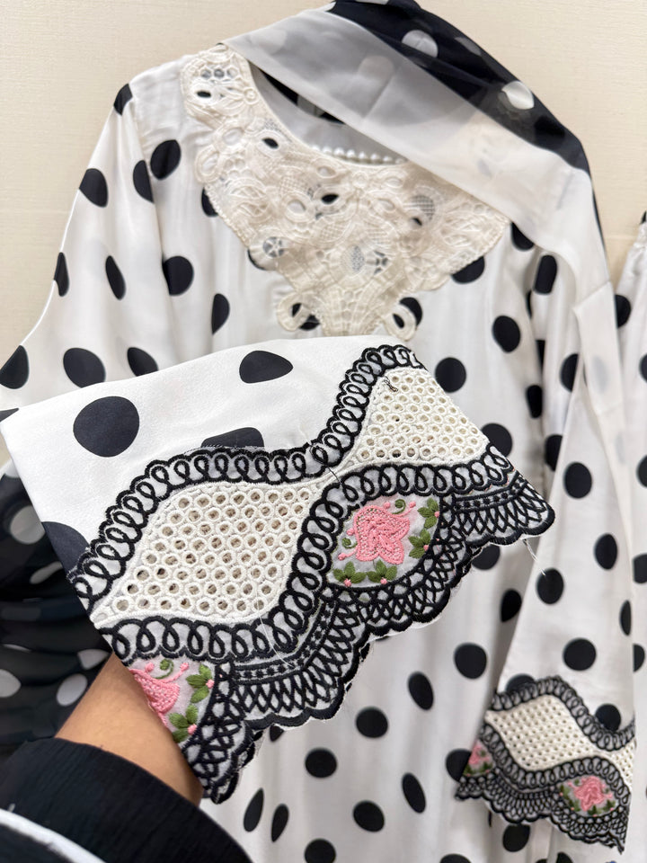Polka dot suits