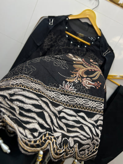 Ready-to-Wear Suits 2575