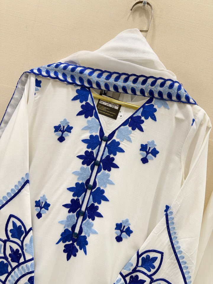 Kashmiri embroidered Pakistani suit