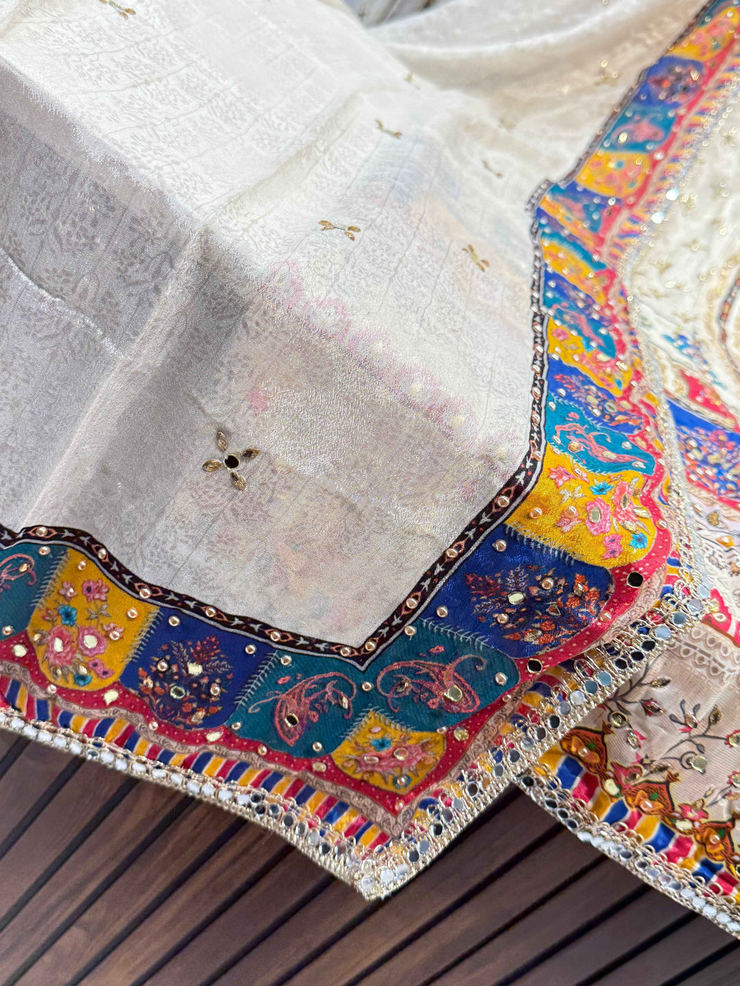 Multi Handwork Suit 1751
