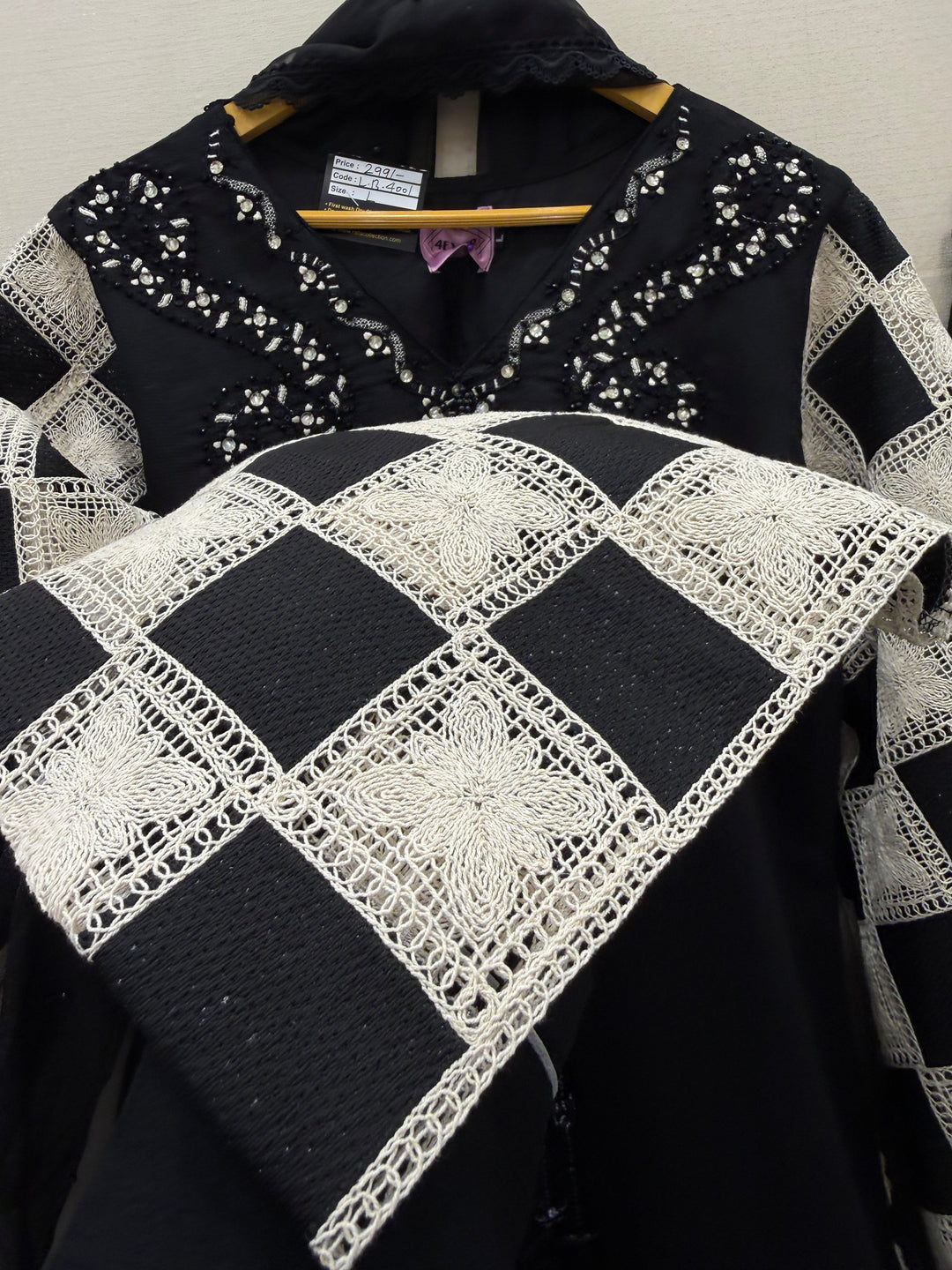 Crochet Ethnic Suit 4001