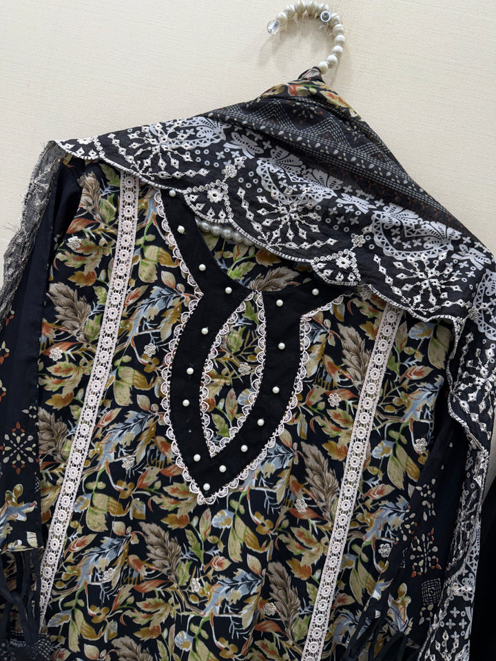 Cotton embroided farshi suits