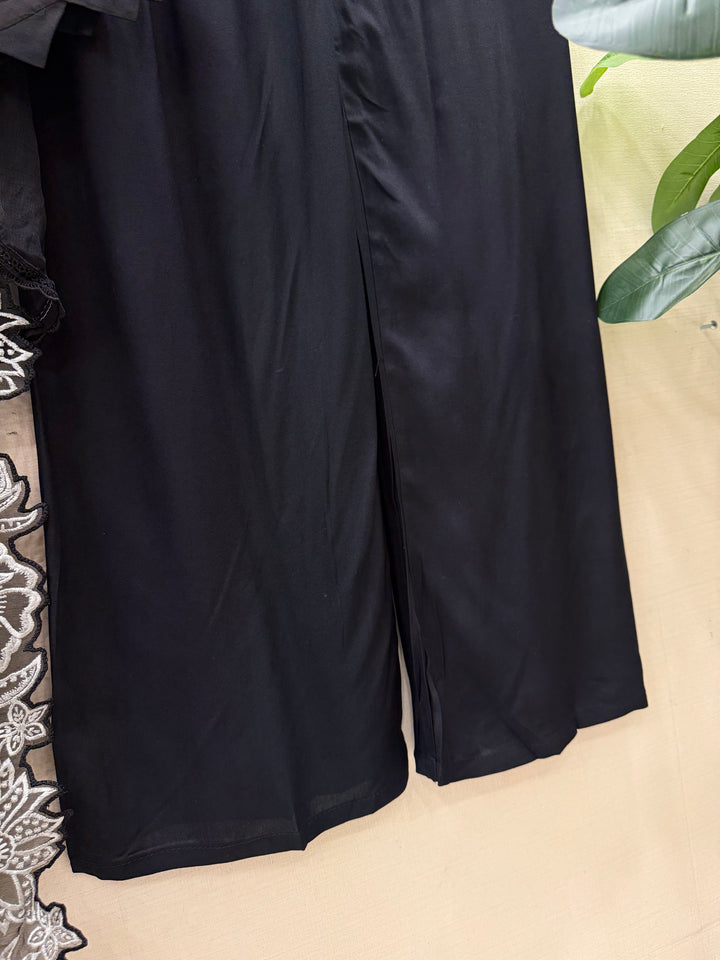 Pakistani embroidered suits