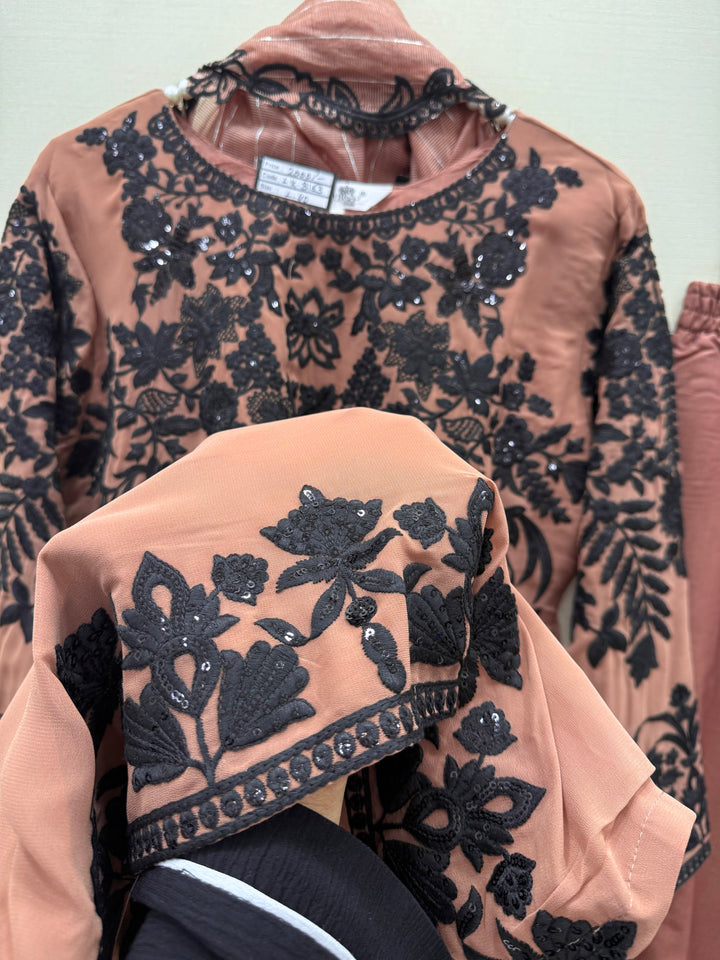 Pakistani Formals suits 3163