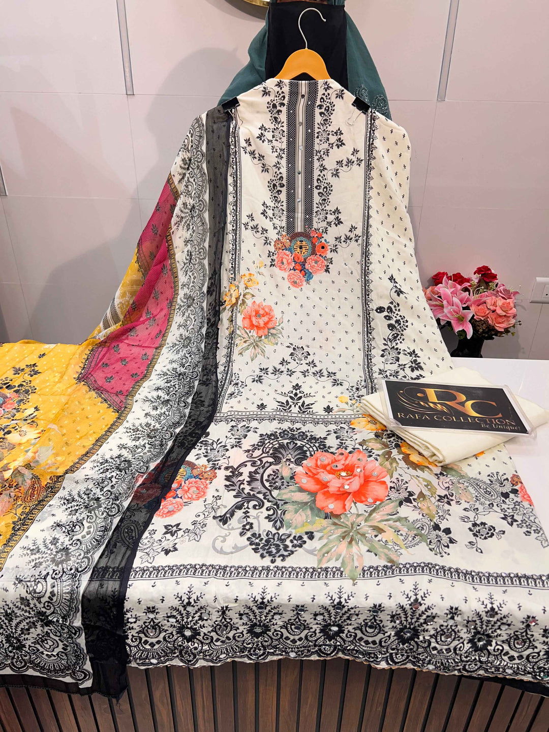 Pure Muslin Suit 1941