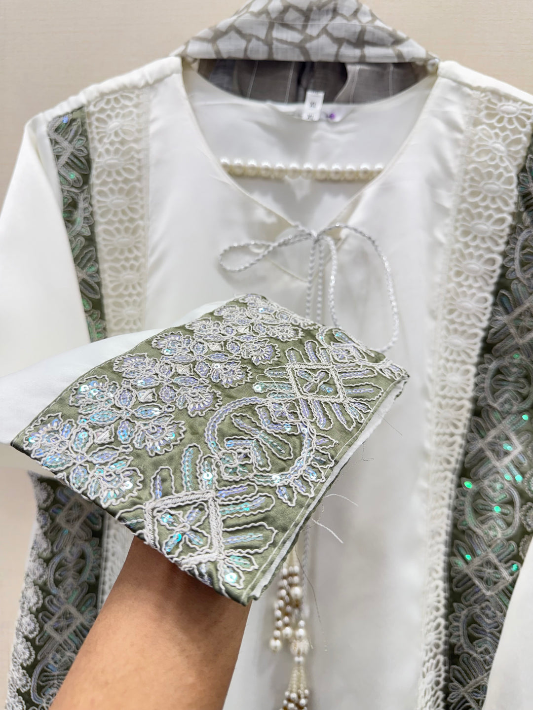 Pakistani farshi salwar suit 2670