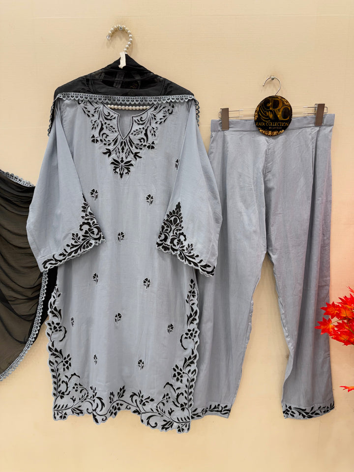 Pakistani Formals Suits