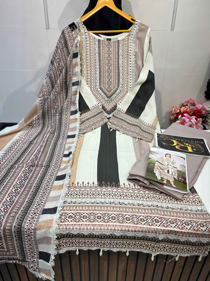 LUXURIOUS LAWN SUITS 3622