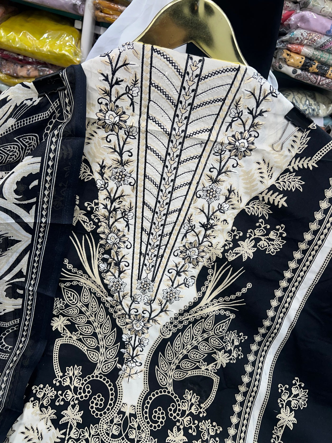 Cotton unstitched suits 2820