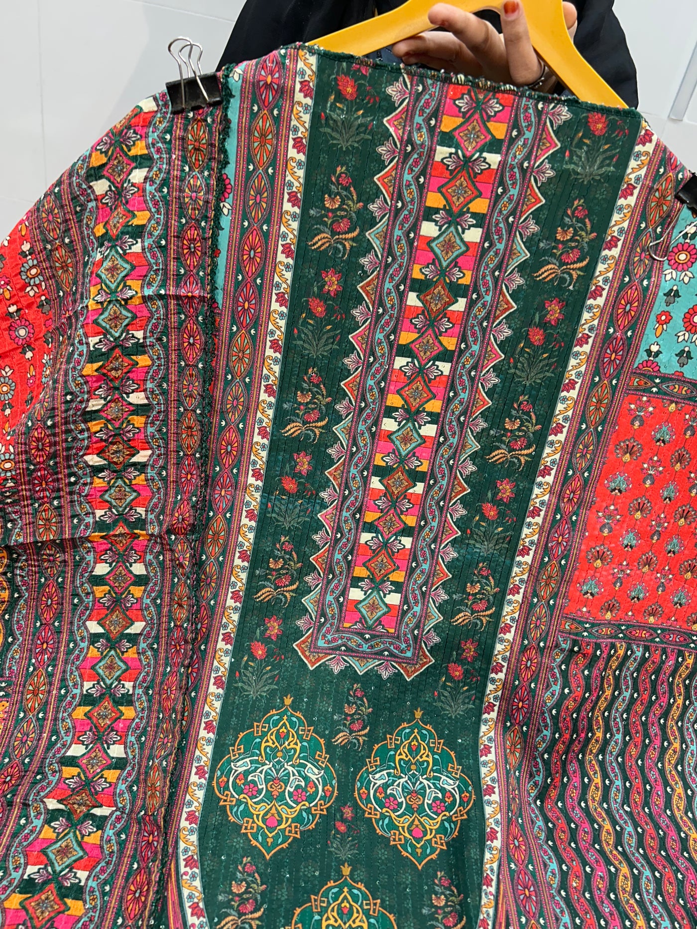 Multi Colour Unstich Suit 322