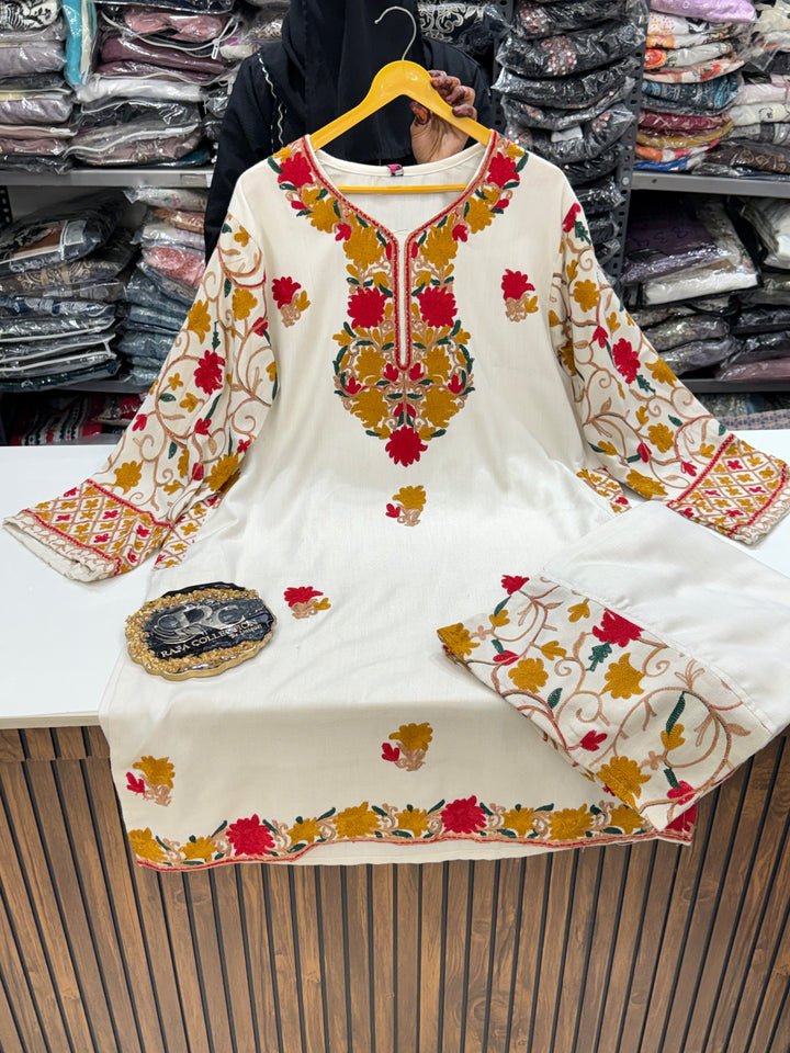 Kashmiri pairhan 3154