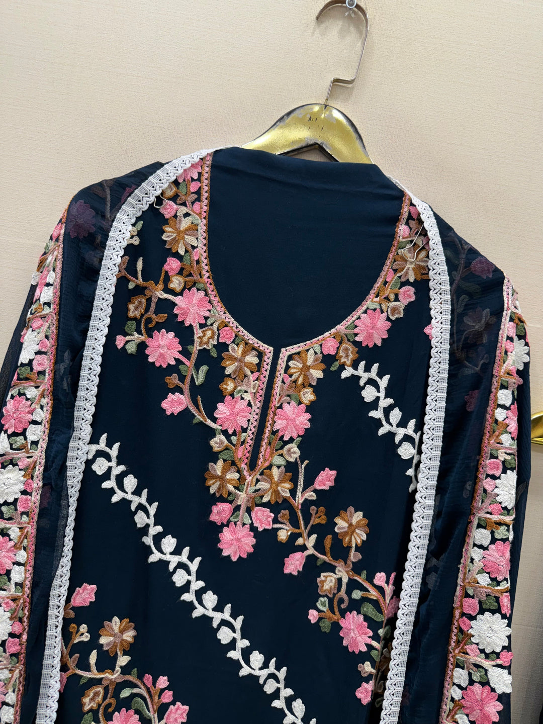 Kashmiri unstitched suits