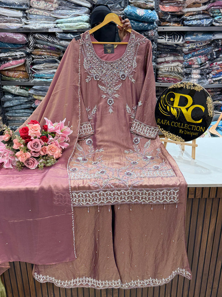 Pakitani handwork suits