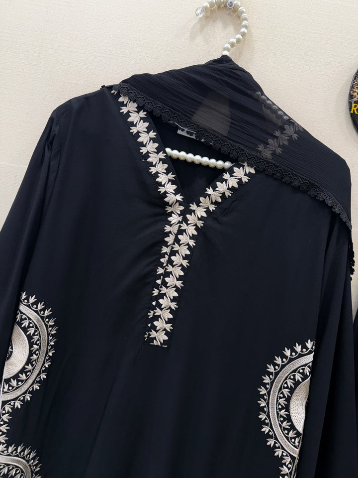 Pakistani Embroidered Suits